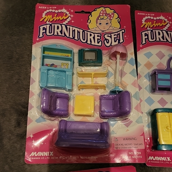 Vintage Mannix Dollhouse Furniture Sets - Picture 6 of 7